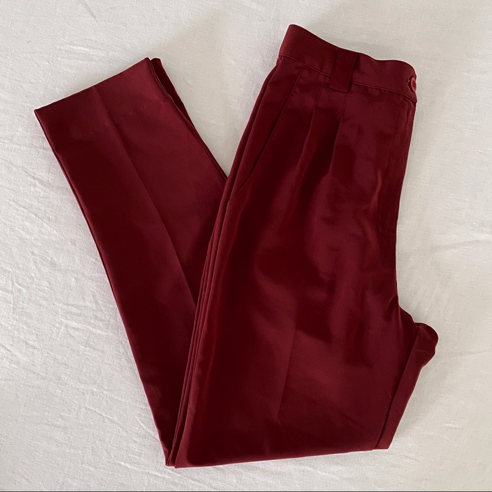 American Apparel High-Waist Pleated Pant in Brick / Medium